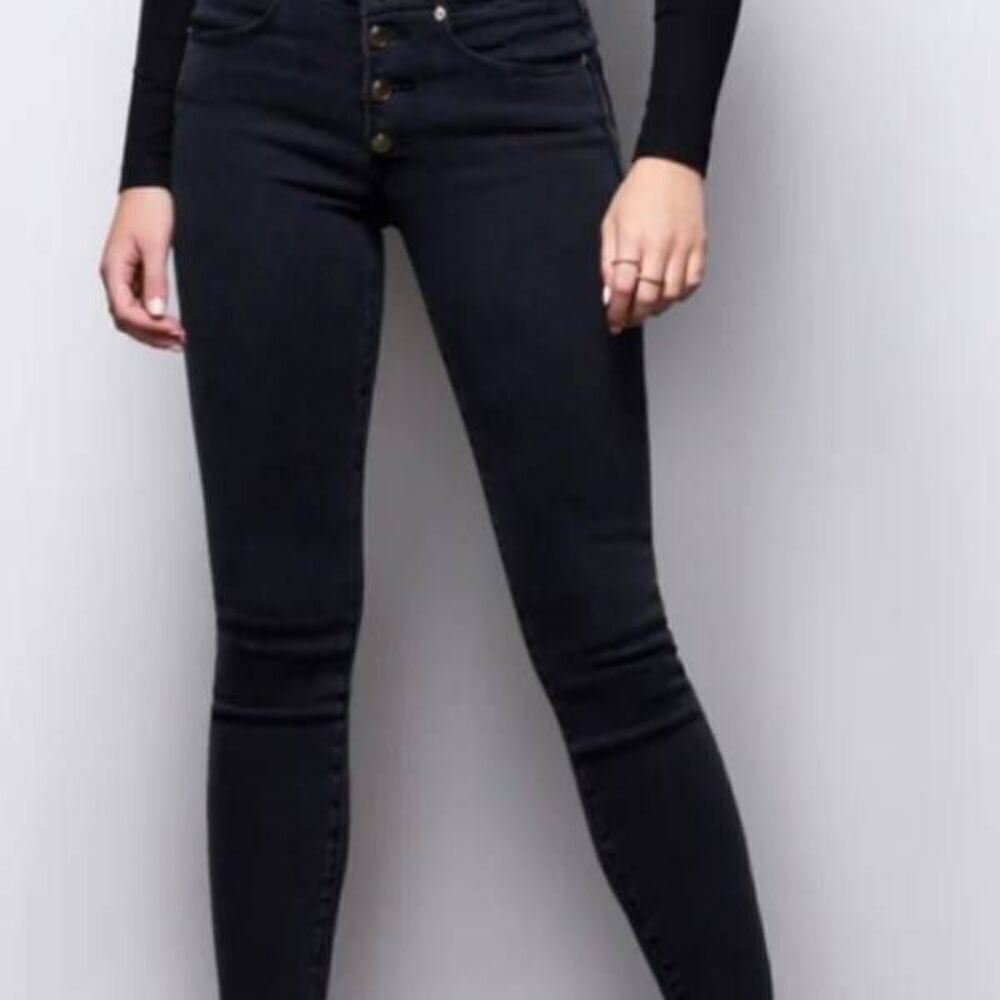 Good American Good Waist Button Fly Jeans in black sz 6/28